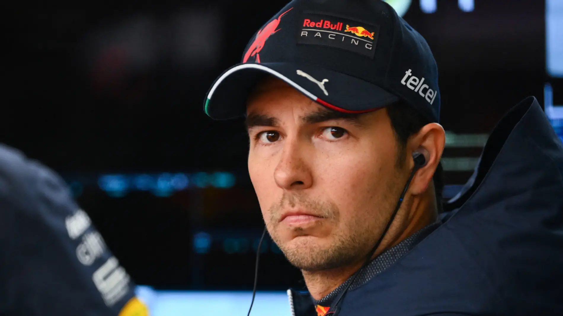 ¡Desastroso fin de semana! Checo se retira del GP de Canadá por fallas mecánicas